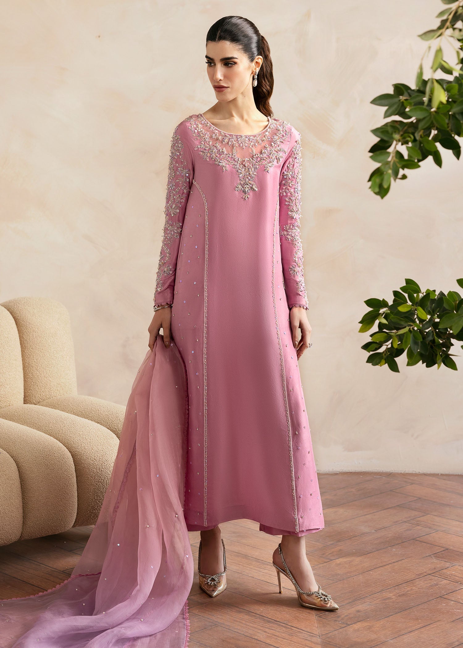 lookbook image shop_this_look_EcLGgQ