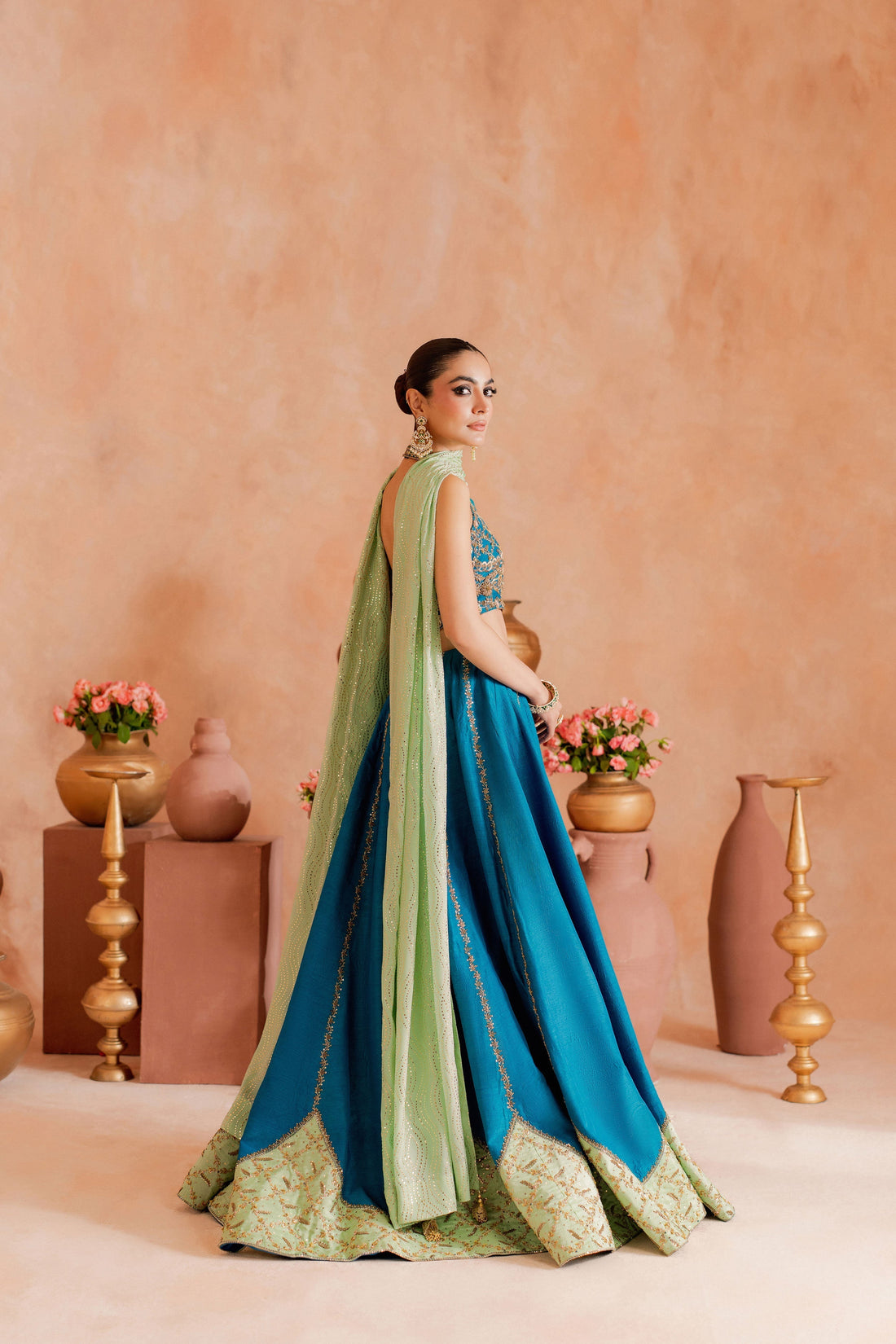 Nilofer HAND MADE